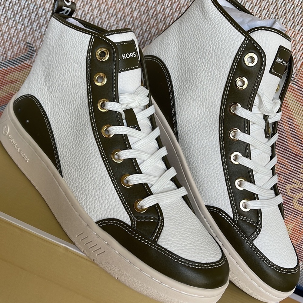 MICHAEL KORS SHEA MID HIGH TOP
FAUX LEATHER
49F3SHFESL
OLIVE
New - Picture 3 of 16